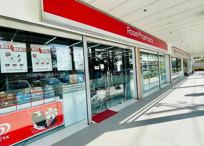 Apartment Near Mactan Airport, Pool, Fast Wifi, Netflix & *