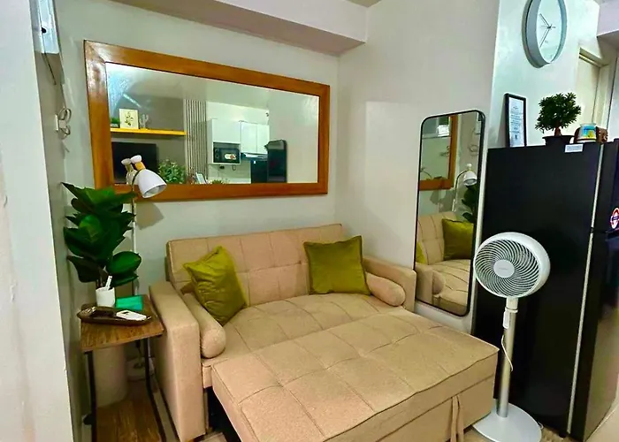 Apartment Near Mactan Airport, Pool, Fast Wifi, Netflix & *