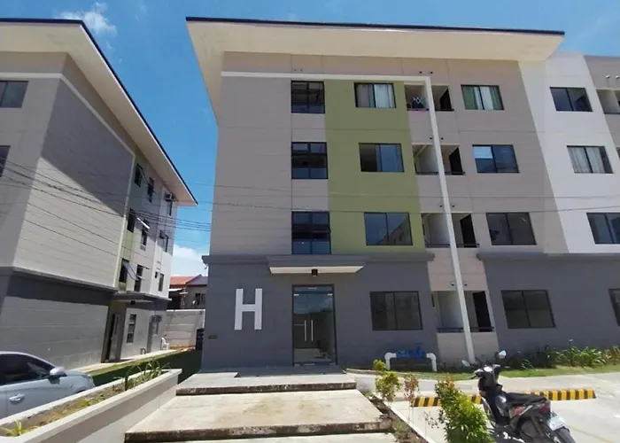 Apartment Near Mactan Airport, Pool, Fast Wifi, Netflix & Lapu-Lapu City
